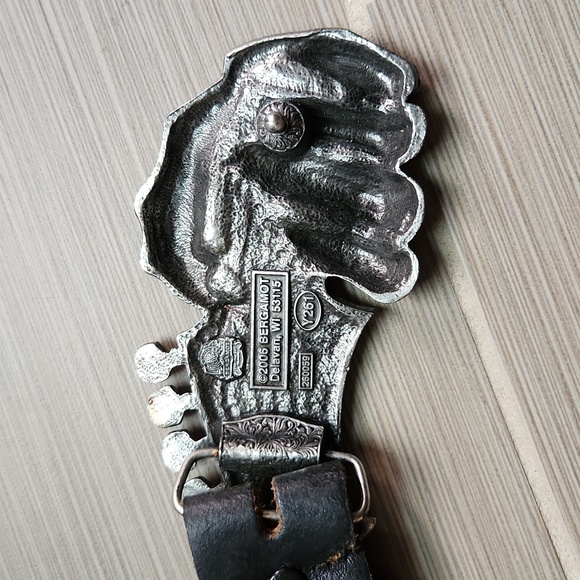 2006 Bergamot Guitar Skull and dragon Hand Belt Buckle - Picture 5 of 12